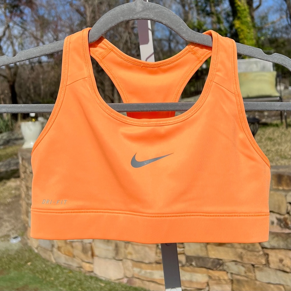 Nike Dri-FIT Swoosh Compression Fit Sports Bra